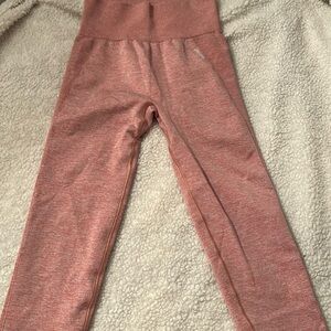 GYMSHARK seamless leggings pink color in very good condition